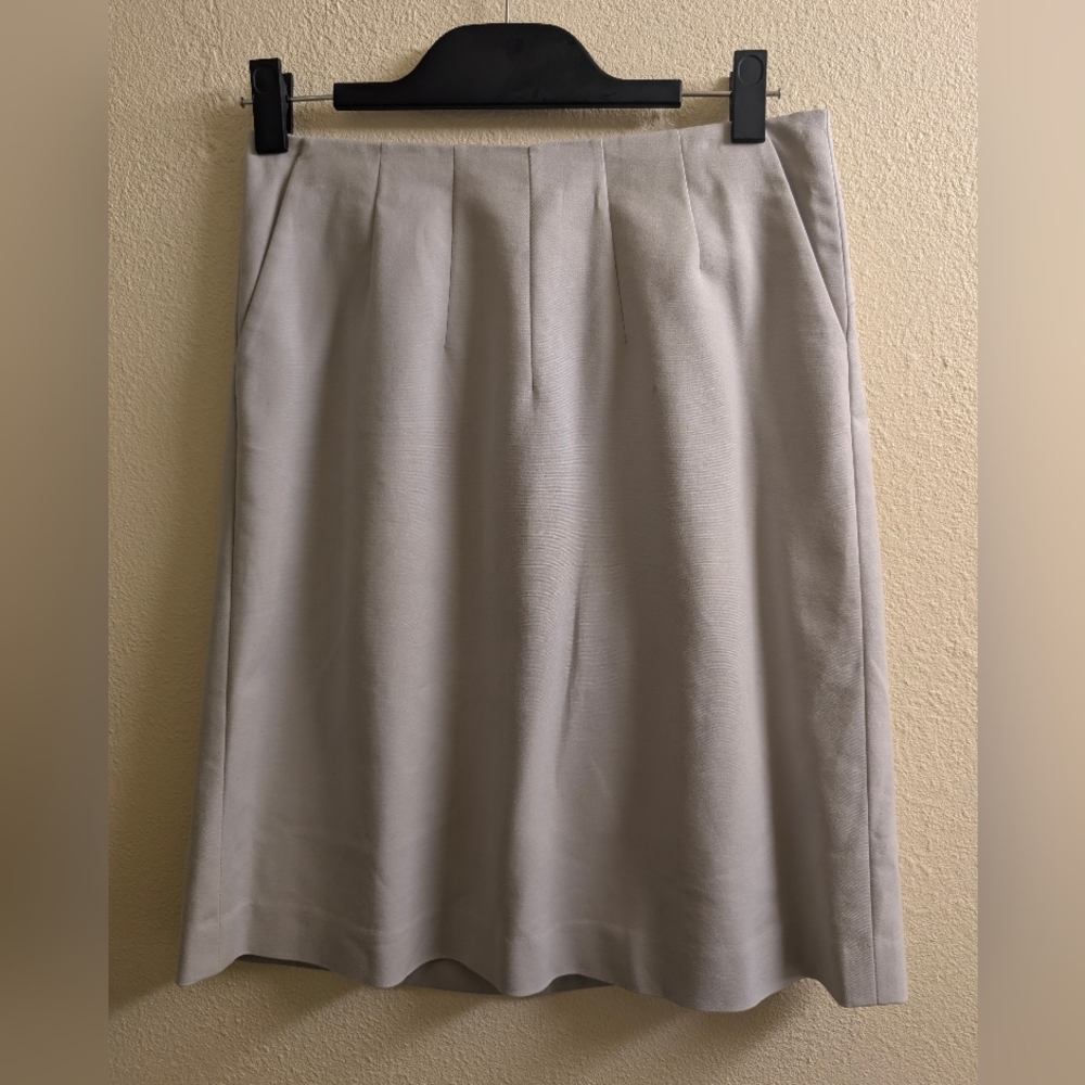 Banana Republic Grey A-Line Stretch Skirt